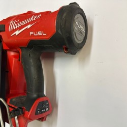 Akunaelapüstol Milwaukee...