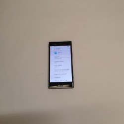 Мобильный телефон Sony...