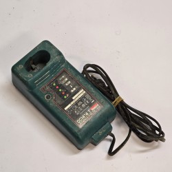 Laadija Makita DC1414T