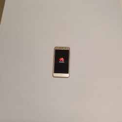 Mobiiltelefon Huawei Y6...