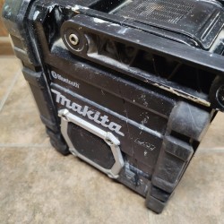 Radio Makita DMR106 + Aku...