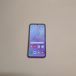 Mobiiltelefon Samsung...