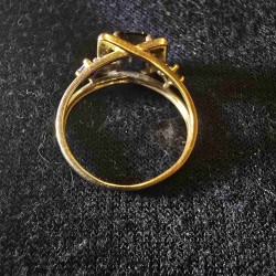 Kuld sõrmus teemandiga 585...