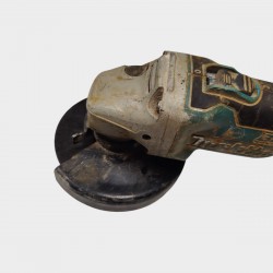 Aku Relakas Makita DGA506...