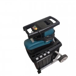 Измельчитель веток Makita...