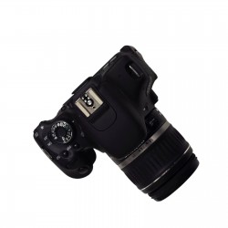 Зеркальная камера Canon EOS...