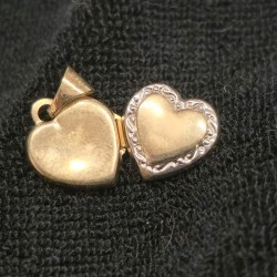 Kuld ripats 375 proov (№L1456)