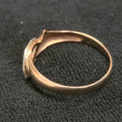 Kuld sõrmus teemandiga 585...