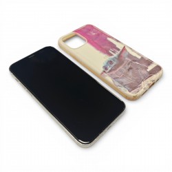 Мобильный телефон Apple...