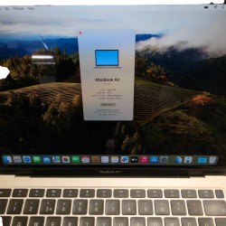 Sülearvuti Apple Macbook...