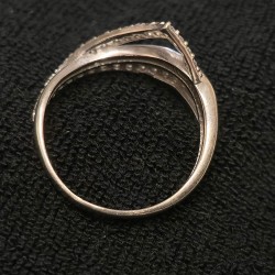 Valge Kuld Sõrmus  585...