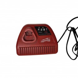 Laadija Milwaukee C12 C