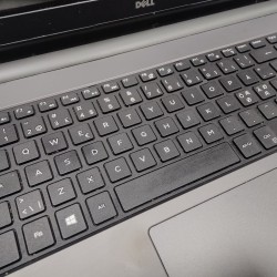 Sülearvuti Dell P51F + Laadija