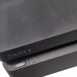 Игровая консоль Sony...