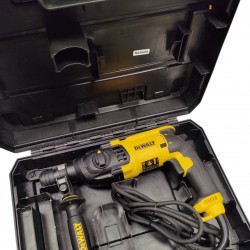Перфоратор Dewalt D25133 +...