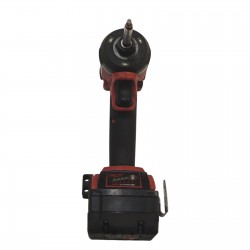 Akulöökkruvikeeraja...