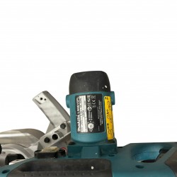 Торцовочная пила Makita...