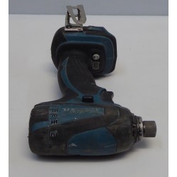 Akukruvikeeraja Makita...