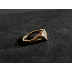 Kuld sõrmus teemantidega...