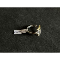 Kuld sõrmus teemantidega...