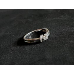 Kuld sõrmus teemantidega...