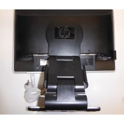 Monitor HP mudel W2207H +...