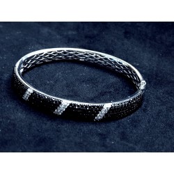 Kuldne Käevõru teemantidega...