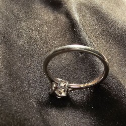 Kuld sõrmus teemandiga 585...