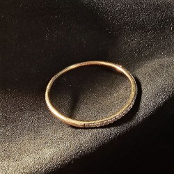 Kuld sõrmus teemandiga 585...