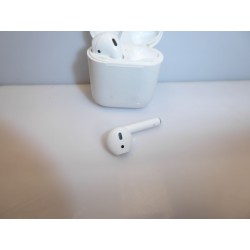 Kõrvaklappid Apple Airpods...