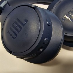 Juhtmevabad kõrvaklapid JBL...