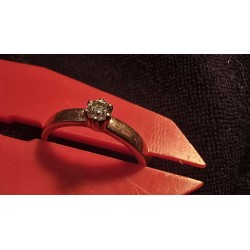 Kuld sõrmus teemandiga 585...