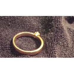 Kuld sõrmus teemandiga 585...