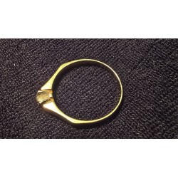 Kuld sõrmus teemandiga 585...