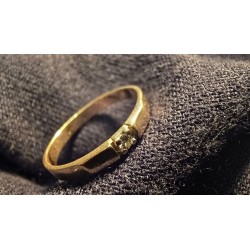 Kuld sõrmus teemandiga 585...