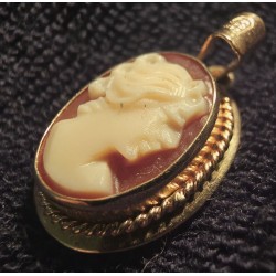 Kuld ripats 585 proov (№L1247)