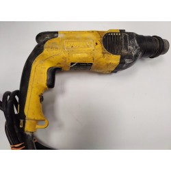 Puurvasar Dewalt D25102