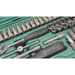 Набор головок и ключей Sata...