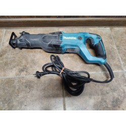 Сабельная пила Makita...