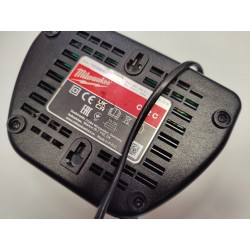 Laadija Milwaukee C12 C 12V