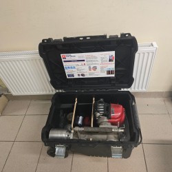 Моторный забивщик столбов...