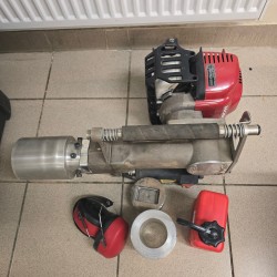 Моторный забивщик столбов...