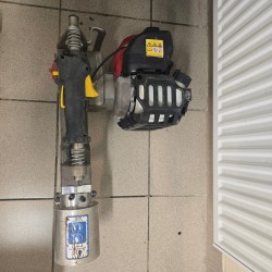 Моторный забивщик столбов...